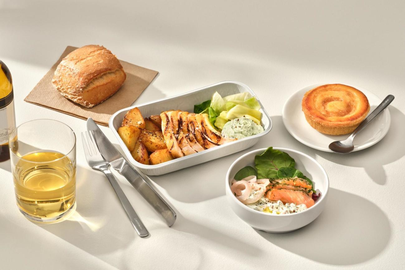 大多数航班都可以预订餐食。